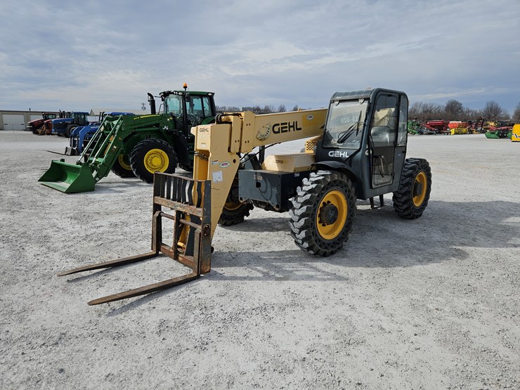 2015-gehl-rs6-42-image-1