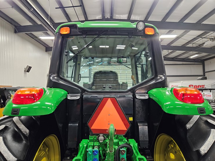2020-john-deere-6145m-image-11