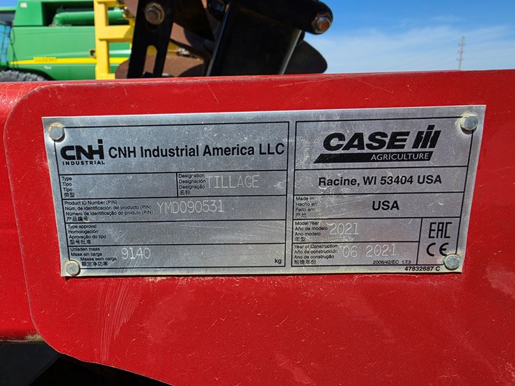 2021-case-ih-345-image-16