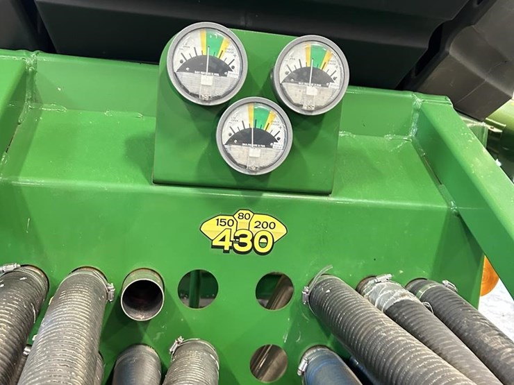 2014-john-deere-1895-image-6