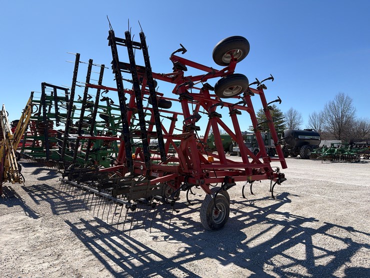 case-ih-4300-image-3