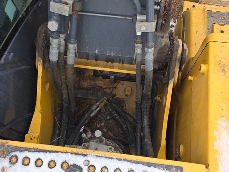 2012-deere-200d-lc-image-66