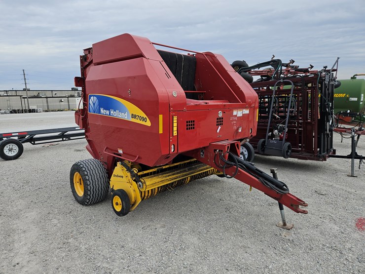 2008-new-holland-br7090-image-13