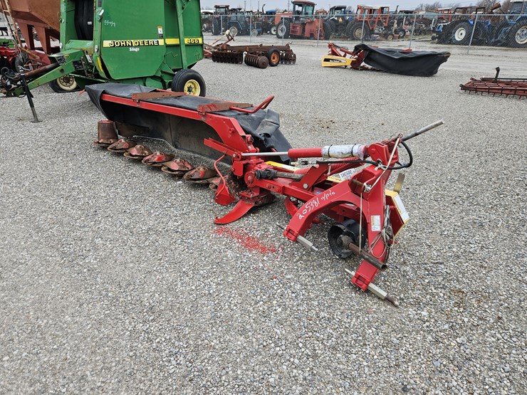 2018-new-holland-h6750-image-1