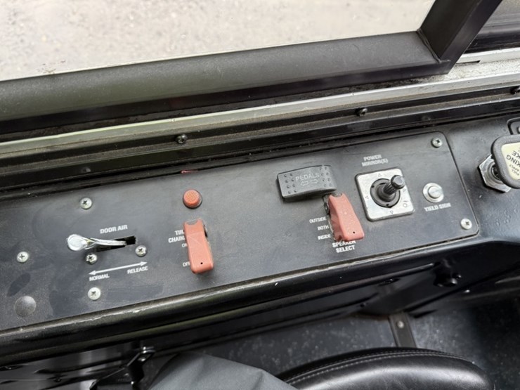 2012-gillig-40'-electric-transit-bus-image-27