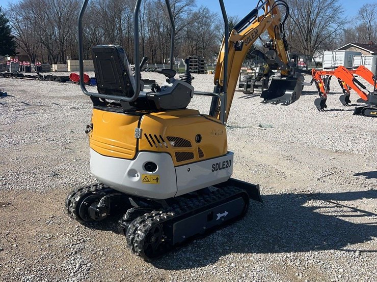 sdlanch-sdle20-mini-excavator-image-5
