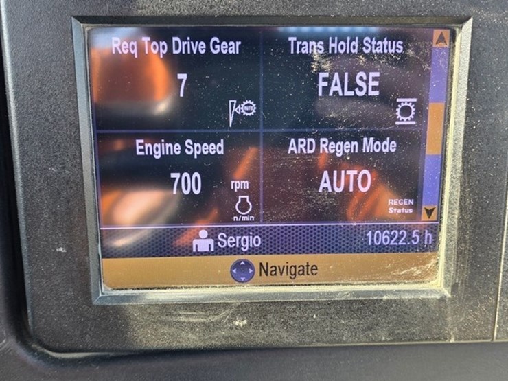 2014-caterpillar-740b-image-81