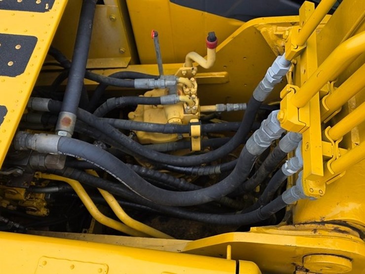 2012-komatsu-pc200-lc-8-image-62