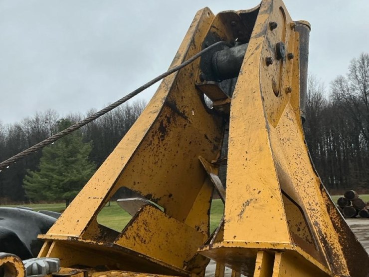 2012-deere-648-image-46