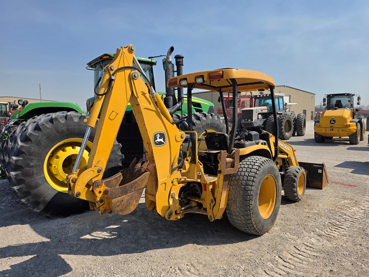 2004-deere-110-image-13