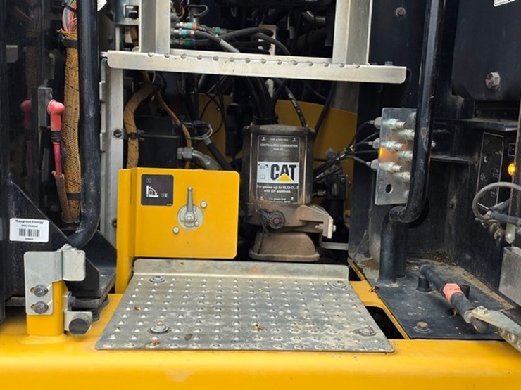 2018-caterpillar-m322f-image-52