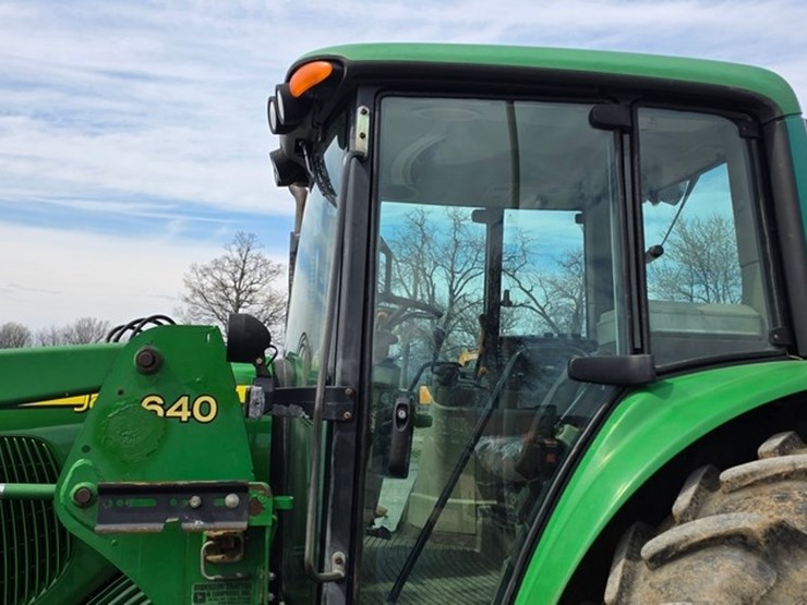 2002-john-deere-6420-image-29