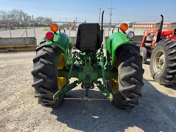 1983-john-deere-1050-image-11