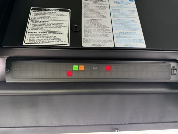 2012-gillig-40'-electric-transit-bus-image-36