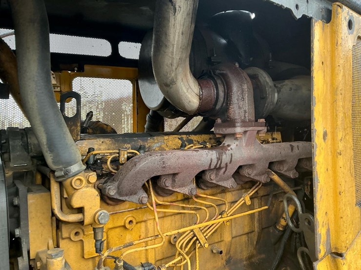 2012-deere-648-image-11