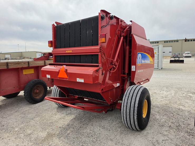 2013-new-holland-br7090-image-10