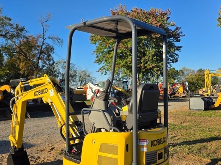 2022-kobelco-sk17sr-image-18