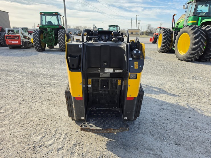 2024-new-holland-c314-image-11