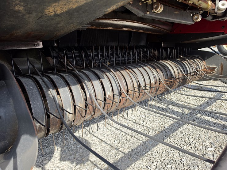 2012-massey-ferguson-2856a-image-4