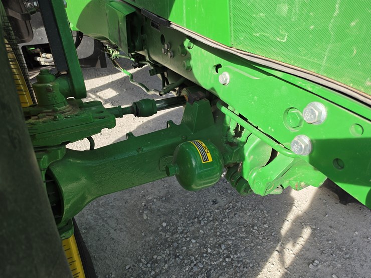 2016-john-deere-6145r-image-9