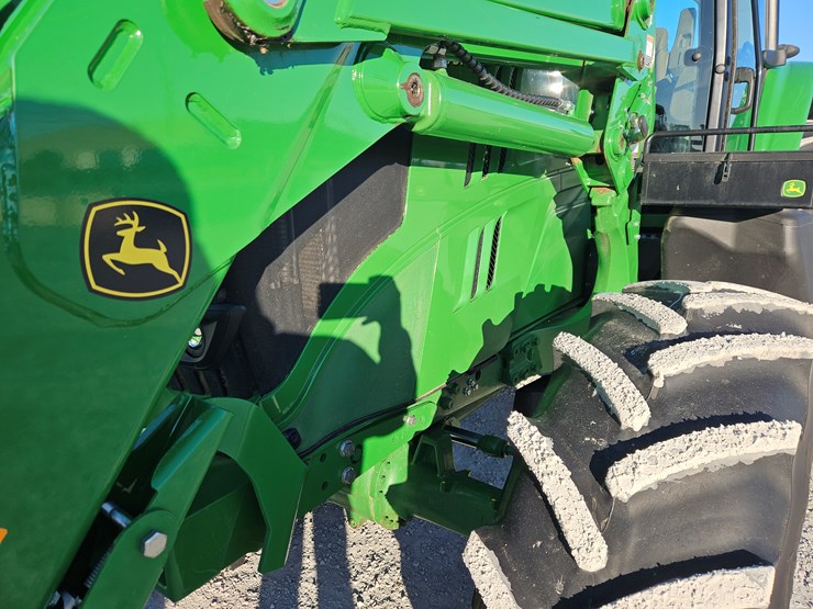 2024-john-deere-6175m-image-8