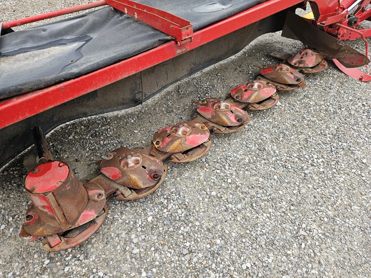 2018-new-holland-h6750-image-6