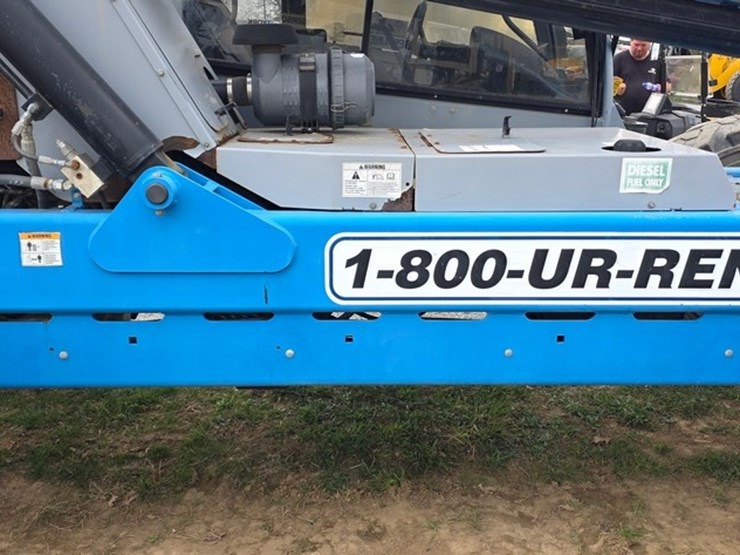 2011-genie-gth844-image-24