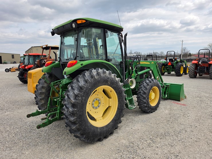 2009-john-deere-6115d-image-10