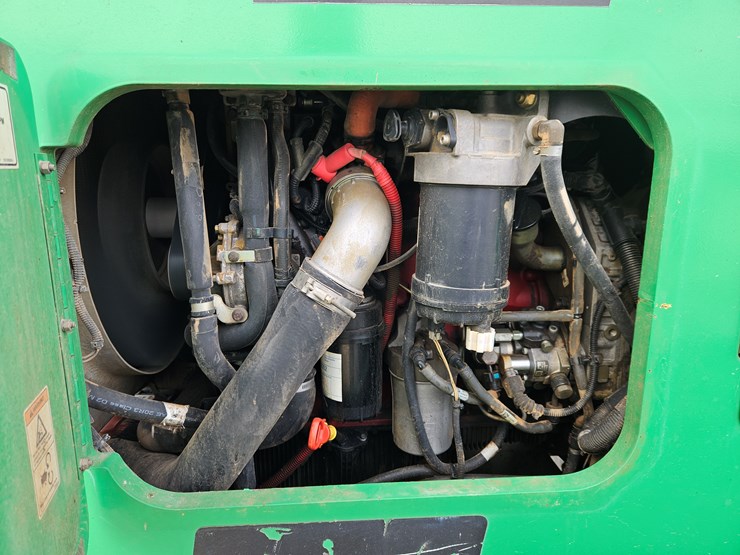 2016-jlg-8042-image-17