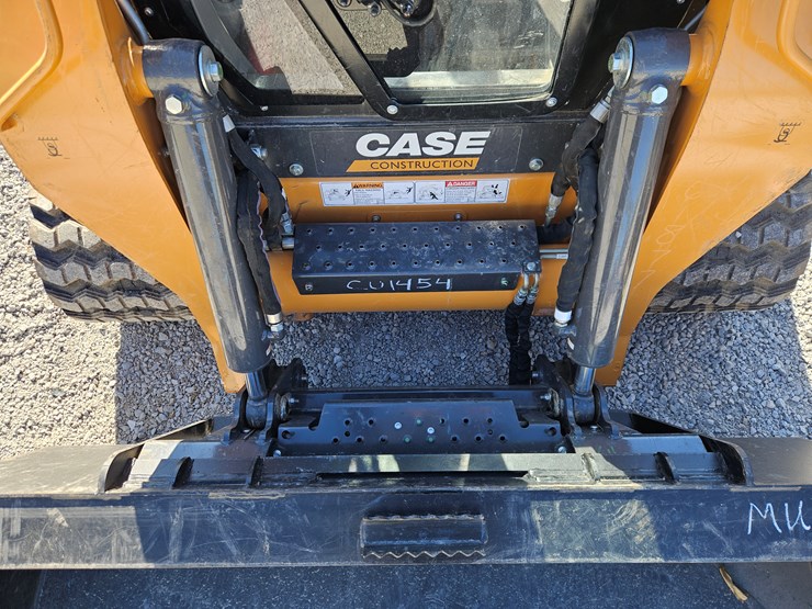 2024-case-tv450b-image-5