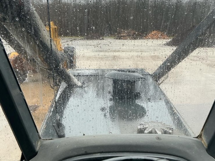 2012-deere-648-image-28