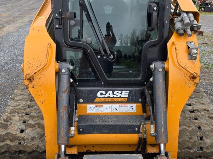 2022-case-tr340b-image-38