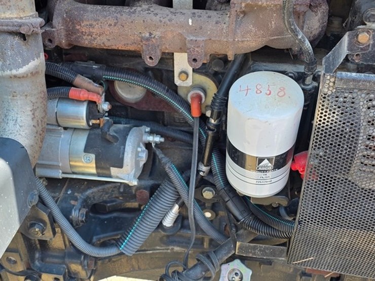 2005-agco-lt75-image-41