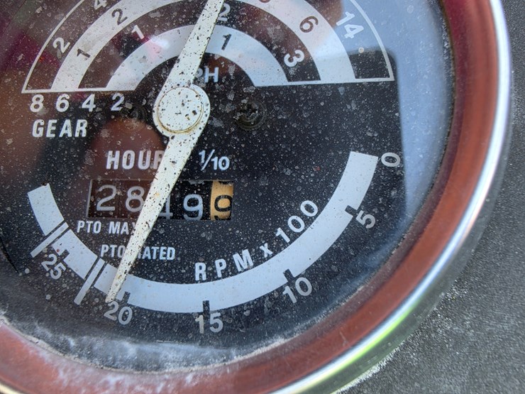 1983-john-deere-1050-image-9