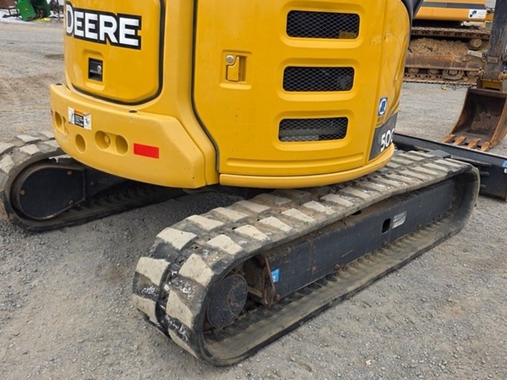 2019-deere-50g-image-25