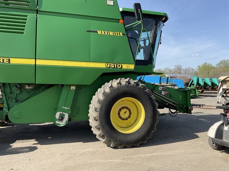 john-deere-9410-image-2