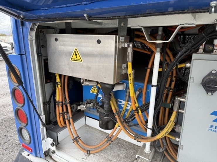 2012-gillig-40'-electric-transit-bus-image-15