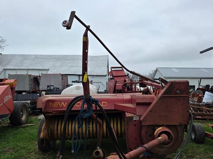 new-holland-273-image-30