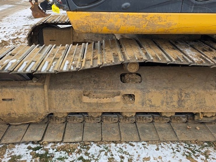 2012-deere-200d-lc-image-35