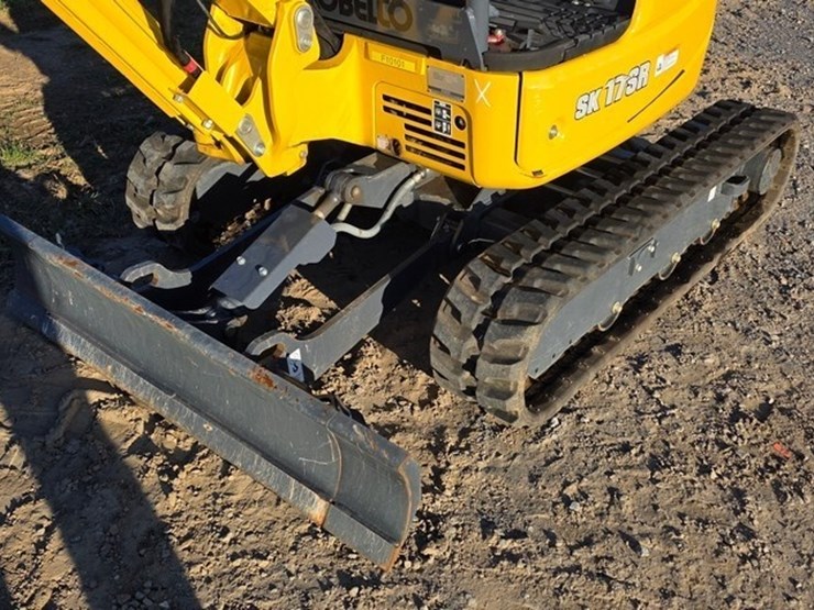 2022-kobelco-sk17sr-image-10