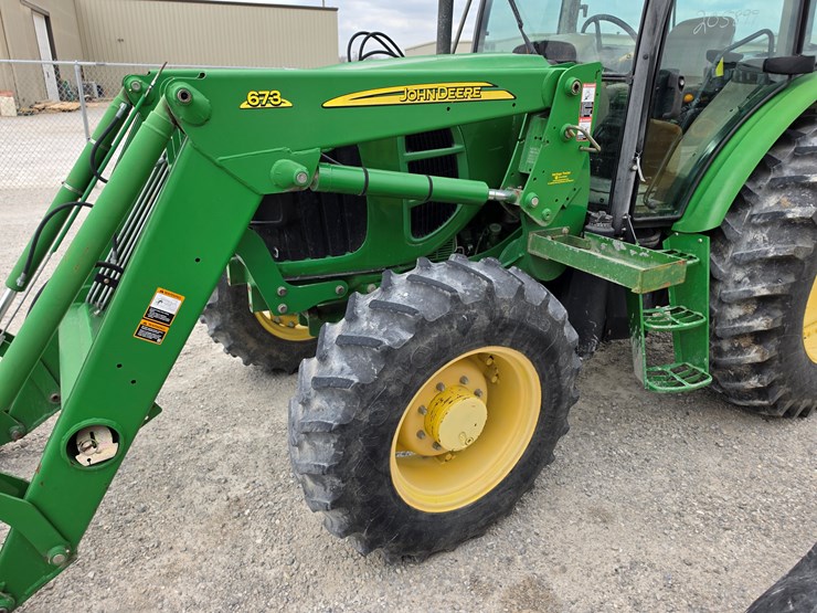 2009-john-deere-6115d-image-24
