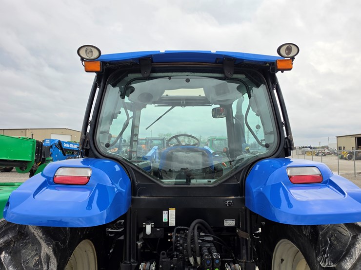 2010-new-holland-t6020-image-11