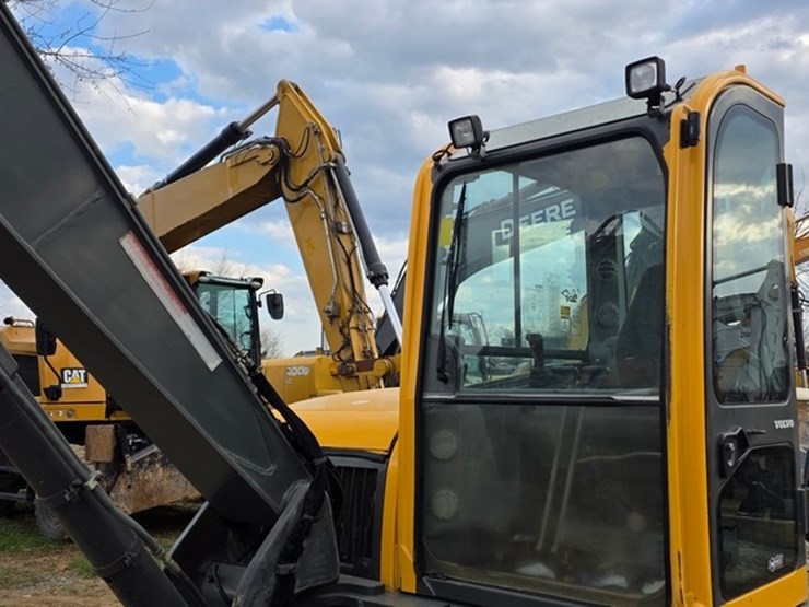 2008-volvo-ecr88-image-40