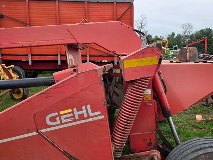 gehl-2412-image-11