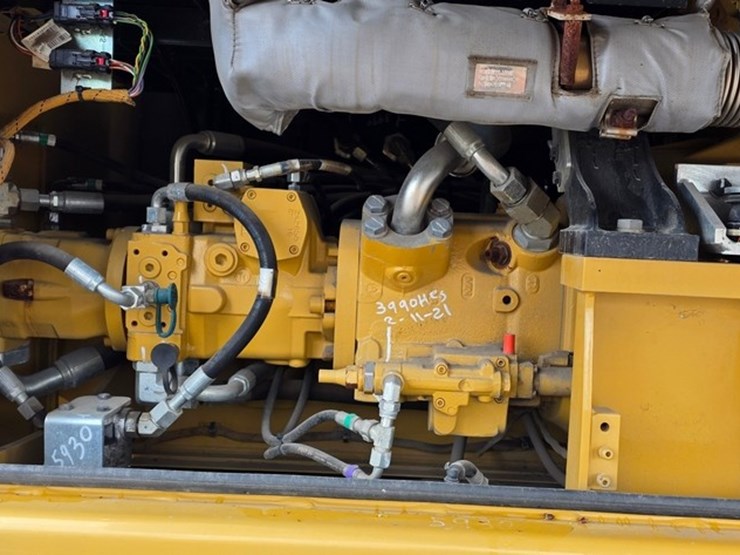 2018-caterpillar-m322f-image-59