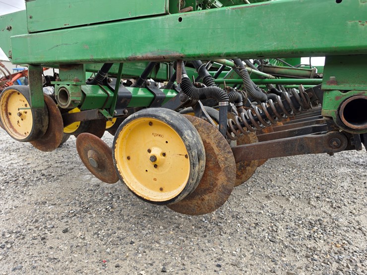 1990-john-deere-750-image-6