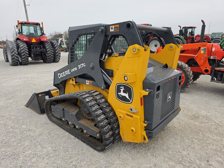 2023-deere-317g-image-16