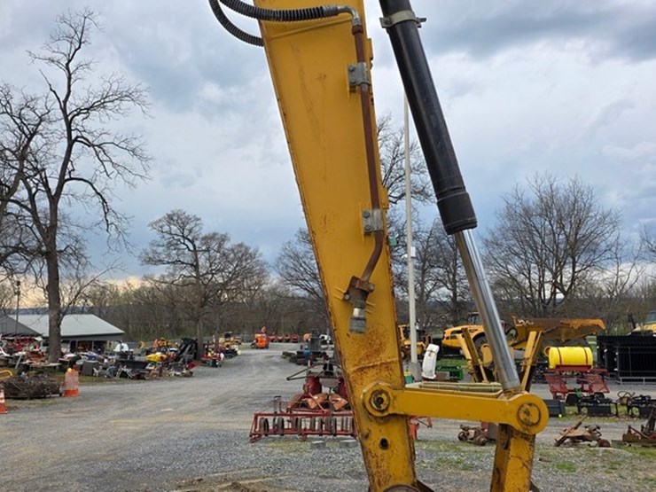 2010-caterpillar-312d-image-47