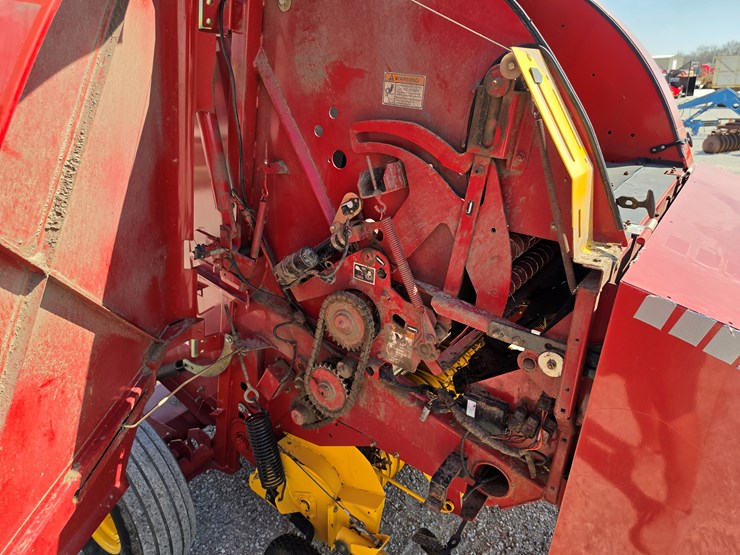 2014-new-holland-450-image-11