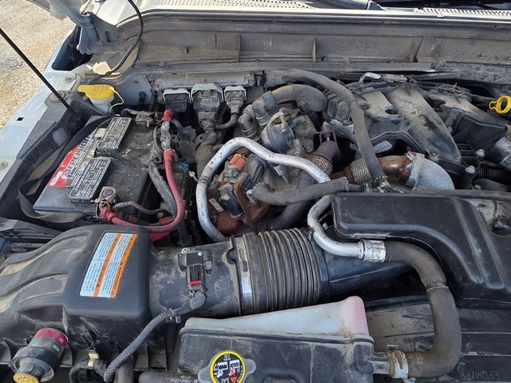 2014-ford-f350-image-41